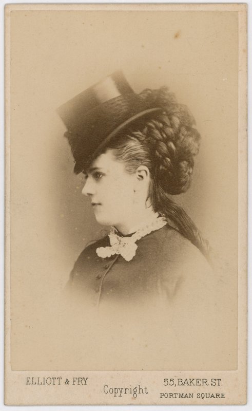 Mabel Grey av English Photographer