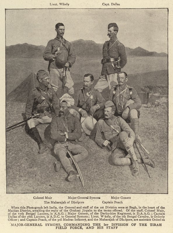 Generalmajor Symons, befälhavande över den första divisionen av Tirah Field Force, och hans stab av English Photographer