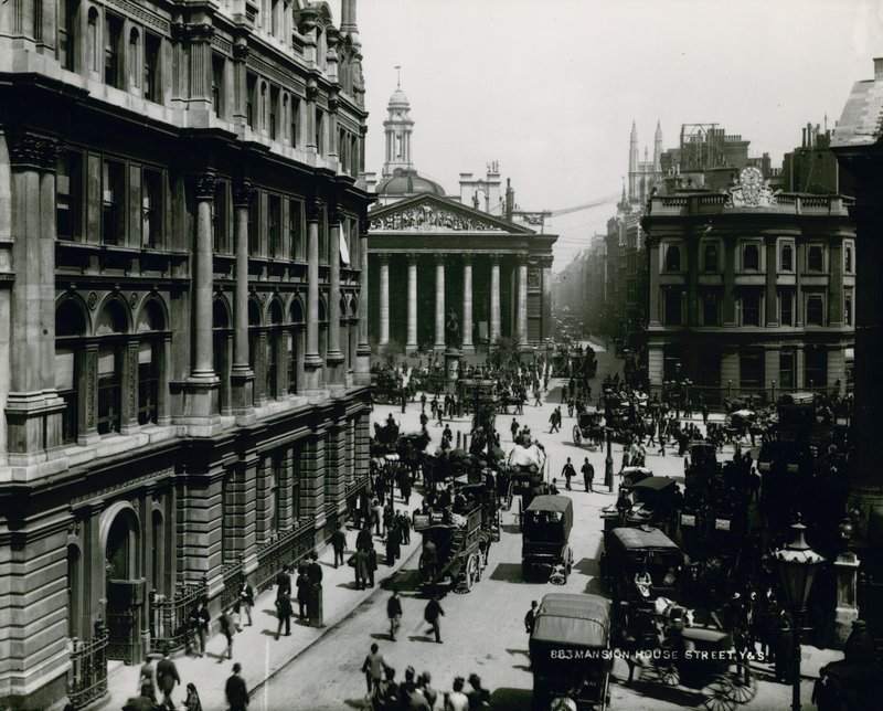 Mansion House Street, London av English Photographer