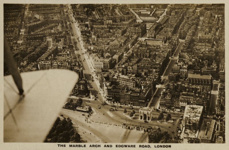 Marble Arch, Edgware Road, London, flygfoto (s/v foto) av English Photographer