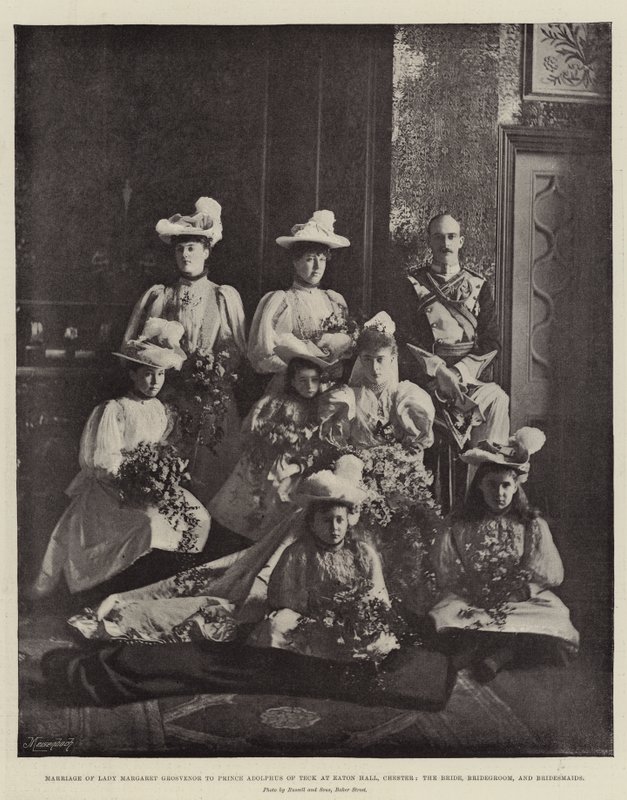 Lady Margaret Grosvenors äktenskap med prins Adolphus av Teck i Eaton Hall, Chester, bruden, brudgummen och brudtärnorna av English Photographer