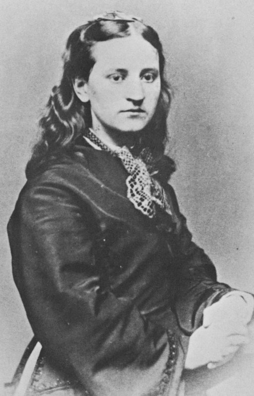 Mary Aitken Carlyle (s/v foto) av English Photographer