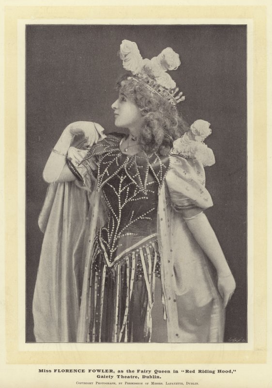 Miss Florence Fowler, som Fairy Queen i Rödluvan, Gaiety Theatre, Dublin av English Photographer