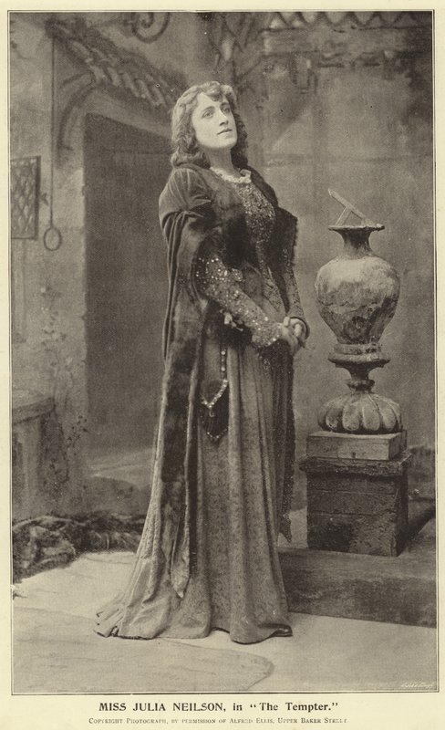 Miss Julia Neilson, i Frestaren av English Photographer