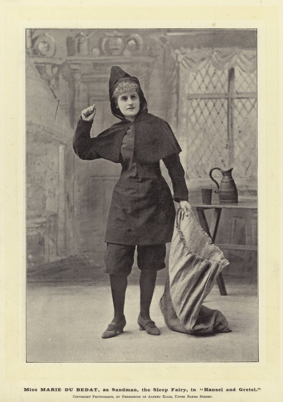 Miss Marie Du Bedat, som Sandman, the Sleep Fairy, i Hansel and Gretel av English Photographer