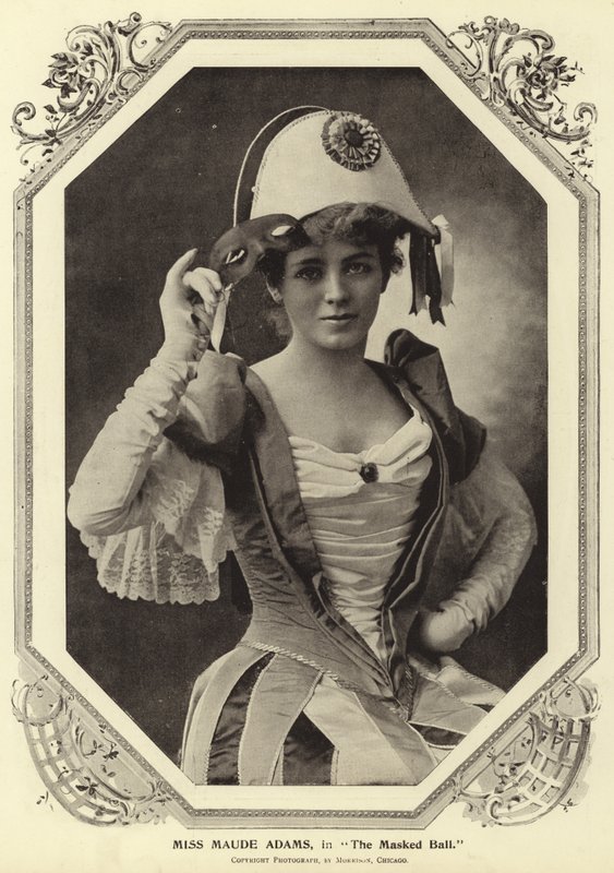 Miss Maude Adams, i The Masked Ball av English Photographer