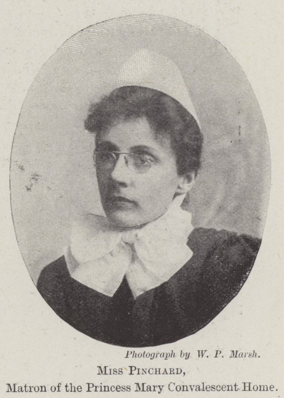 Miss Pinchard, matron på prinsessan Marys konvalescenthem av English Photographer