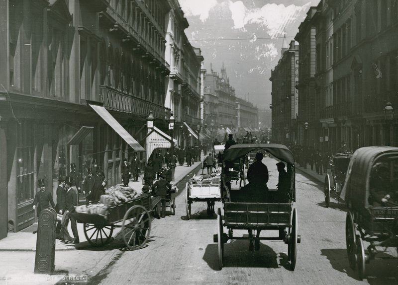 Moorgate Street, London av English Photographer
