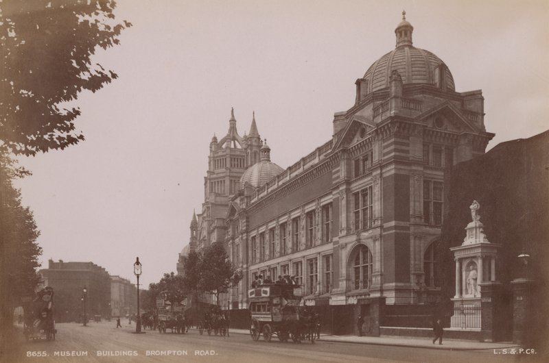 Museumsbyggnader, Brompton Road, London av English Photographer