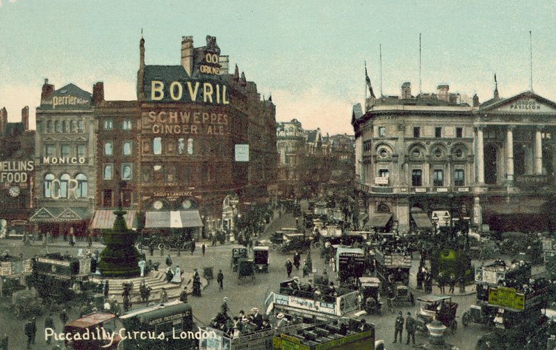 Piccadilly Circus, London (foto) av English Photographer