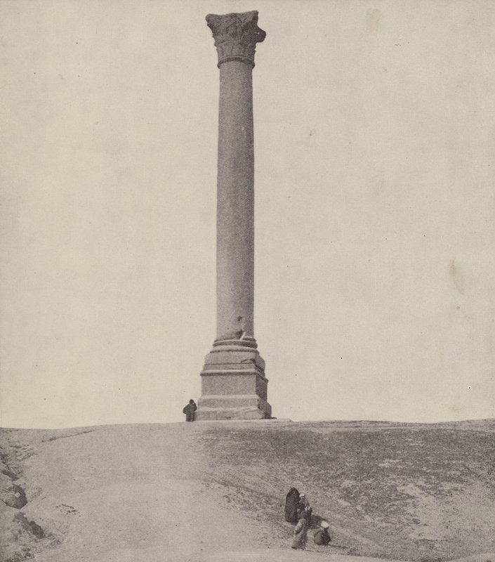 Pompeys pelare, uppvuxen för att hedra Diocletianus av English Photographer