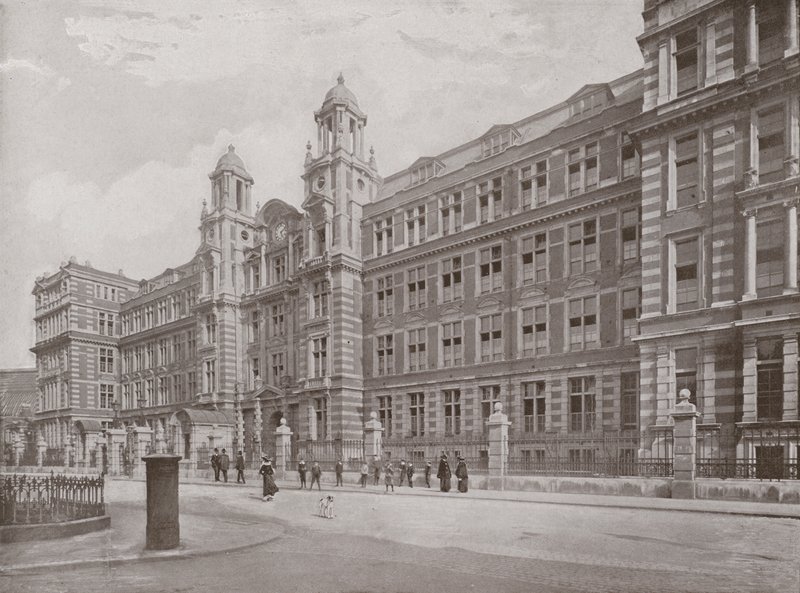 Post Office Savings Bank, West Kensington av English Photographer