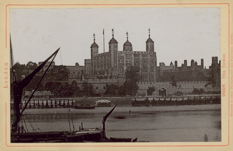 Vykort med en bild av Tower of London av English Photographer