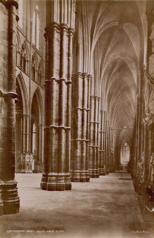 Vykort med en bild av den södra gången i Westminster Abbey av English Photographer