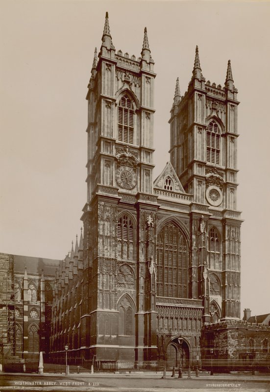 Vykort med en bild av västra fronten av Westminster Abbey av English Photographer