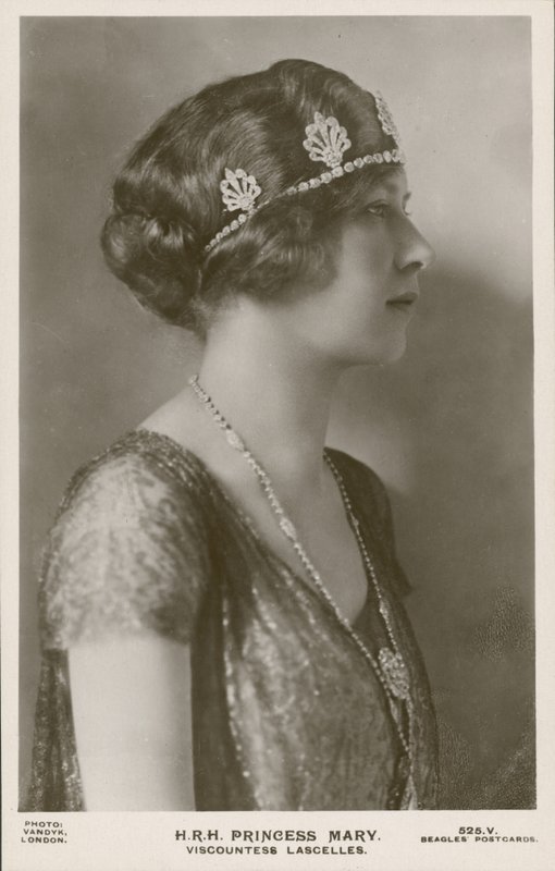 Prinsessan Mary, Viscountess Lascelles (s/v foto) av English Photographer