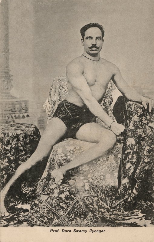 Professor Dora Swamy Iyengar (s/v foto) av English Photographer