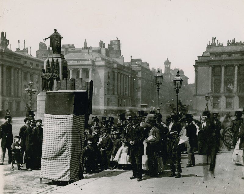 Punch och Judy Show av English Photographer