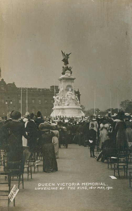 Queen Victoria Memorial, avtäckande av kungen, 16 maj 1911 av English Photographer