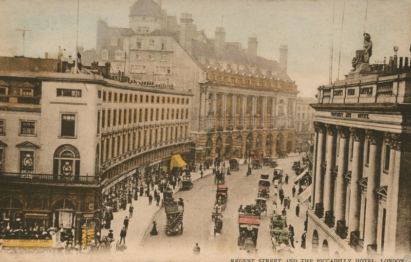 Regent Street och Piccadilly Hotel, London av English Photographer