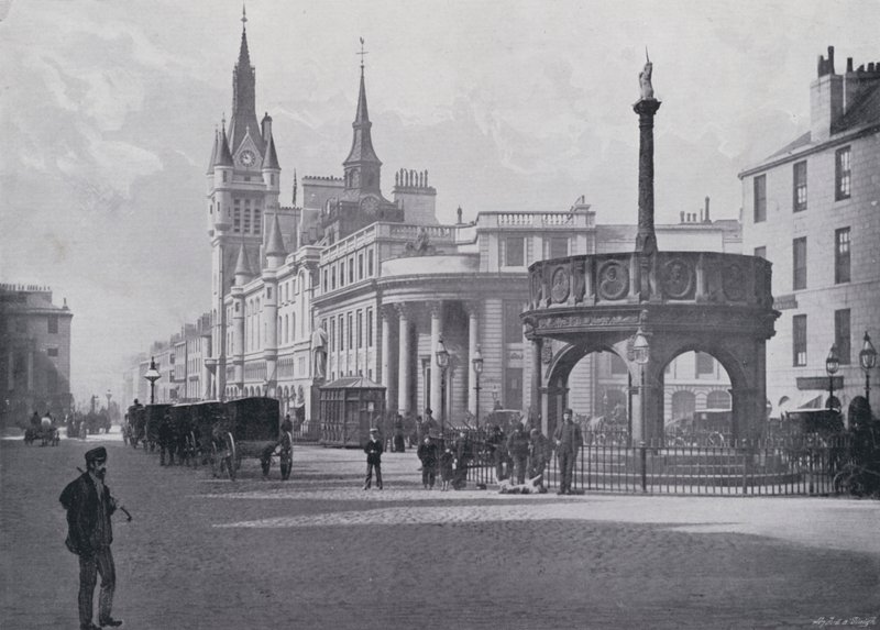 Skottland: Aberdeen, Market Cross och kommunala byggnader (svart/vitt foto) av English Photographer