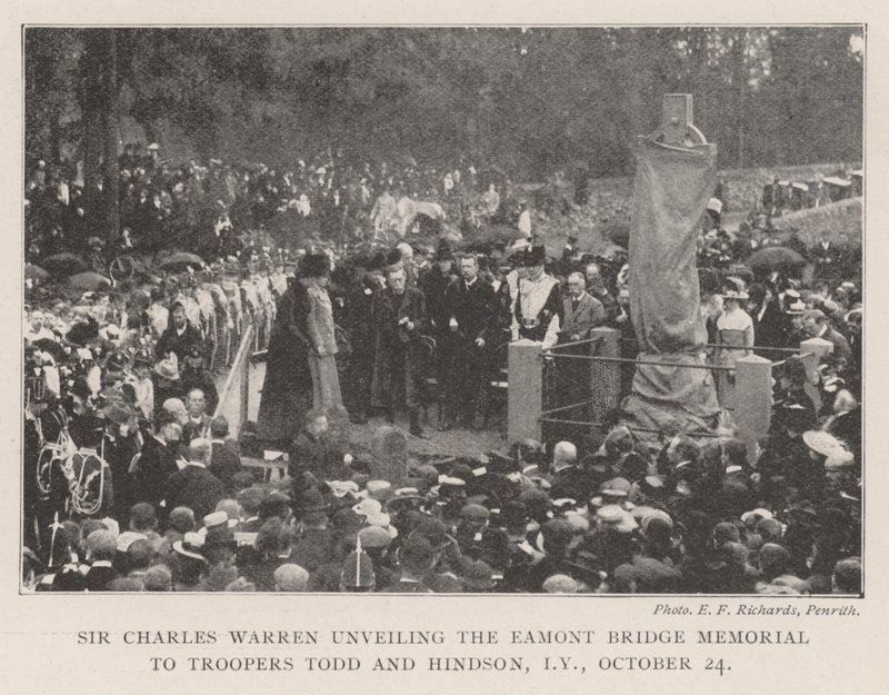 Sir Charles Warren avtäcker Eamont Bridge Memorial till Troopers Tood och Hindson, Imperial Yeomanry, 24 oktober av English Photographer
