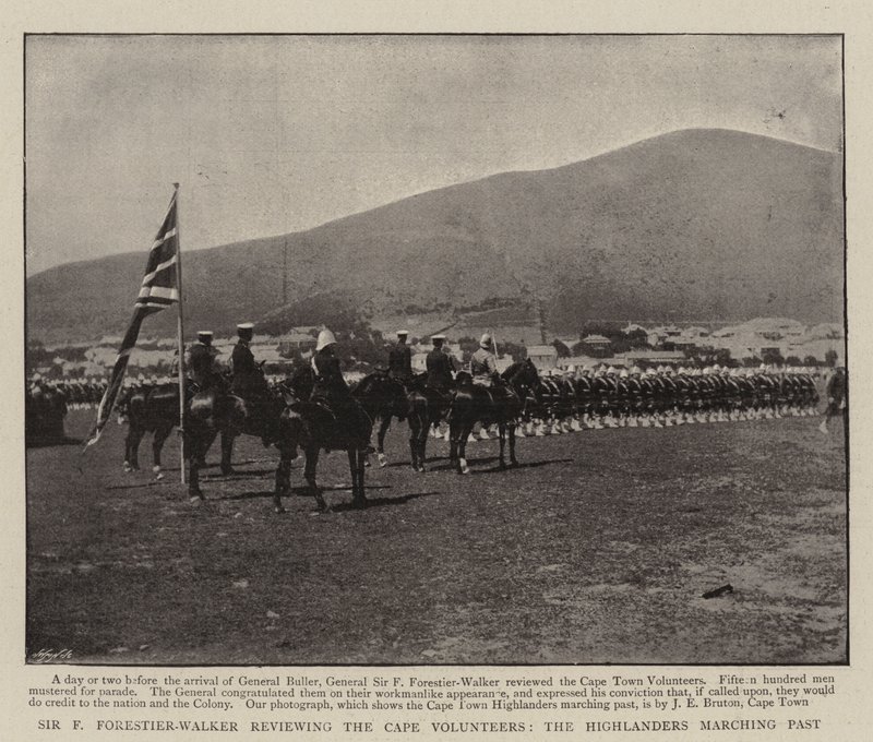 Sir F Forestier-Walker granskar Cape Volunteers, Highlanders som marscherar förbi av English Photographer