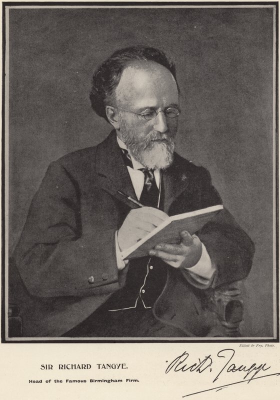 Sir Richard tang också av English Photographer