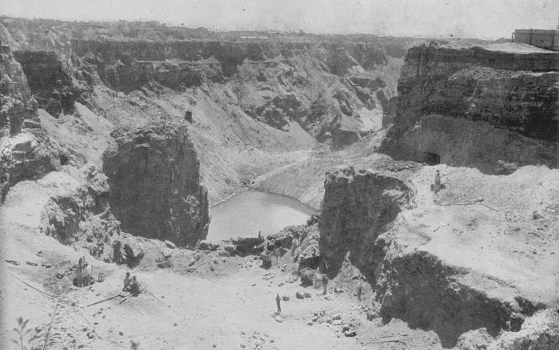 Sydafrika: Open Workings, Kimberley (s/v foto) av English Photographer