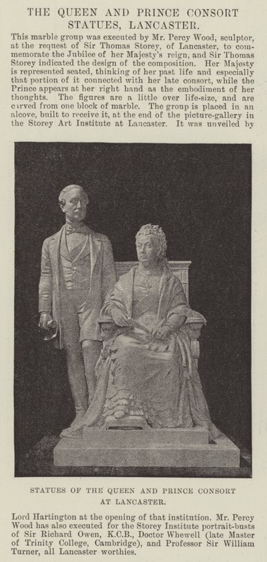 Statyer av drottningen och prinsgemalen i Lancaster av English Photographer