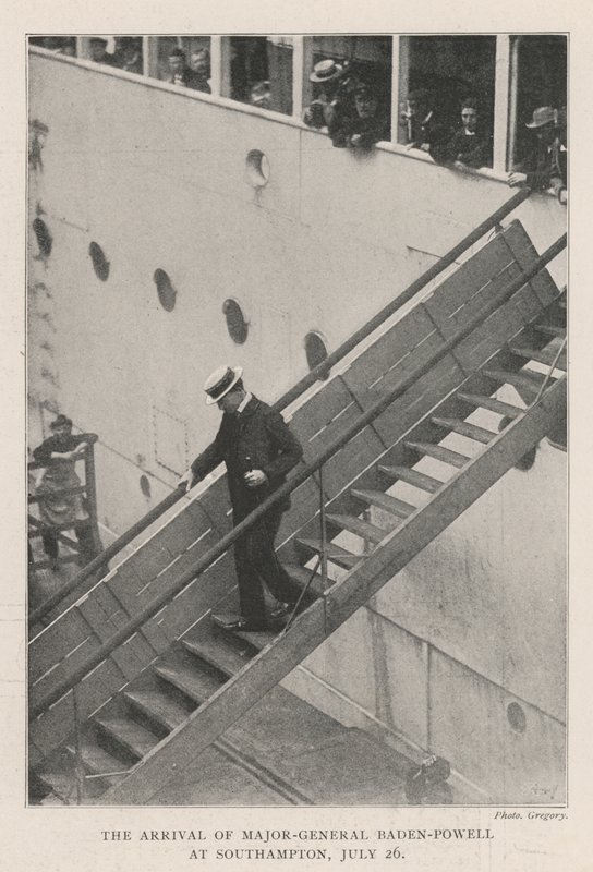 Generalmajor Baden-Powells ankomst till Southampton, 26 juli av English Photographer