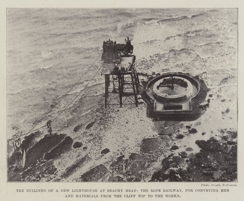 Byggandet av en ny fyr vid Beachy Head, Rope Railway, för att transportera män och material från klipptoppen till verken av English Photographer