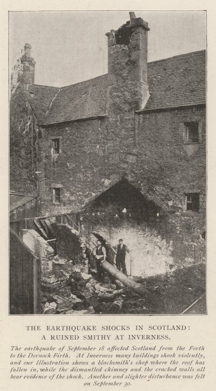 Jordbävningschocken i Skottland, en förstörd smedja i Inverness av English Photographer