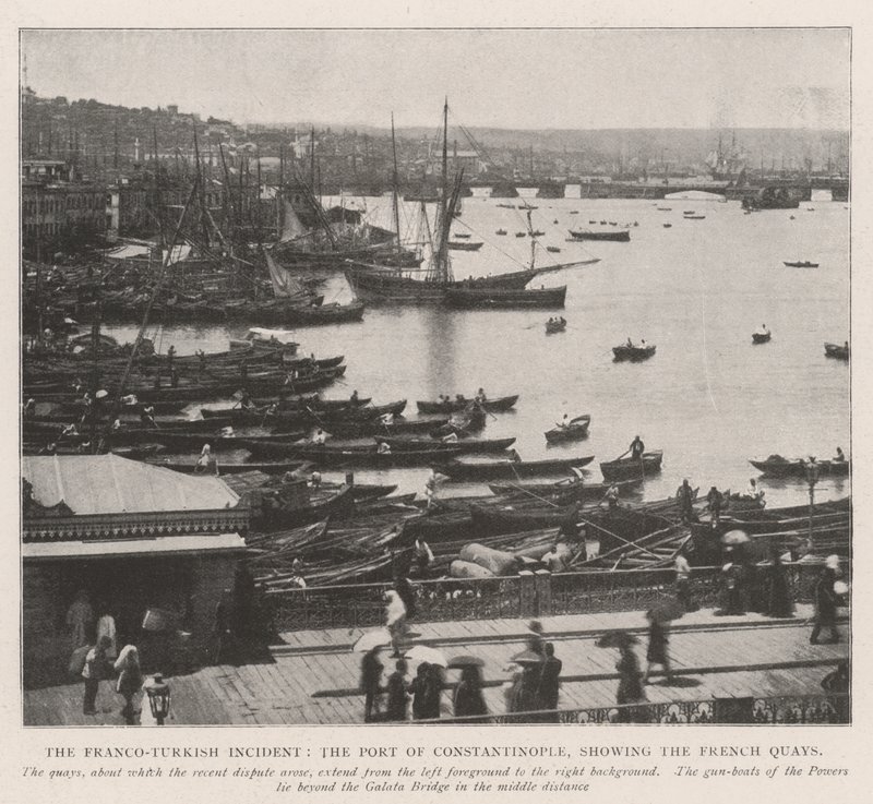 Den fransk-turkiska incidenten, hamnen i Konstantinopel, som visar de franska kajerna av English Photographer