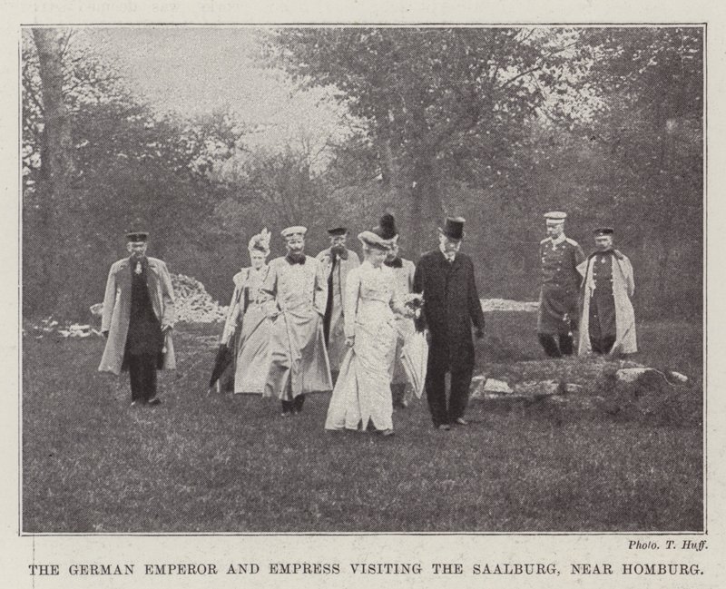 Den tyska kejsaren och kejsarinnan besöker Saalburg, nära Homburg av English Photographer