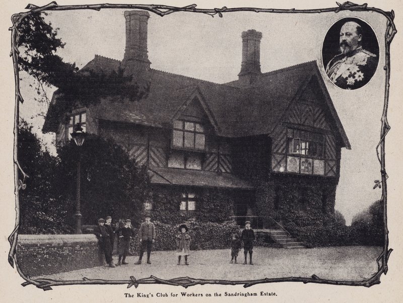 Kungens klubb för arbetare på Sandringham Estate, Norfolk (s/v foto) av English Photographer