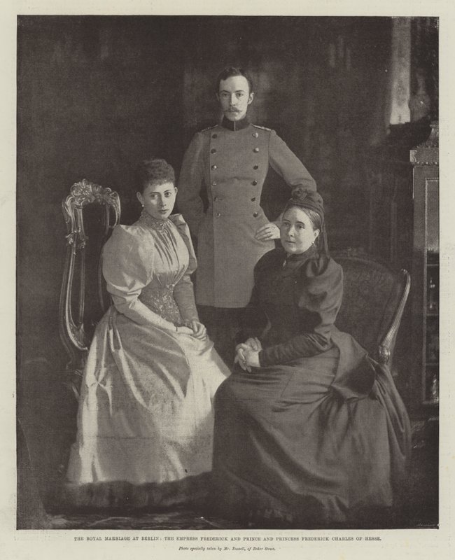 Det kungliga bröllopet i Berlin, kejsarinnan Fredrik och prinsen och prinsessan Fredrik Karl av Hessen av English Photographer