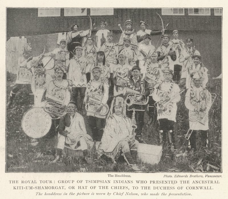 The Royal Tour, en grupp tsimpsian-indianer som presenterade ancestral Kiti-um-Shamorgat, eller Hat of the Chiefs, till hertiginnan av Cornwall av English Photographer