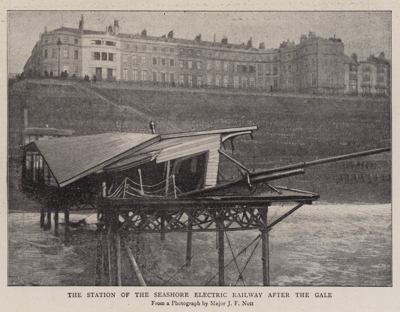 Stationen för Seashore Electric Railway efter stormen av English Photographer
