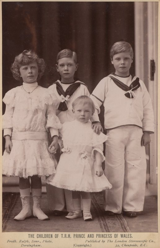 Barnen till Albert Edward och prinsessan Alexandra av English Photographer