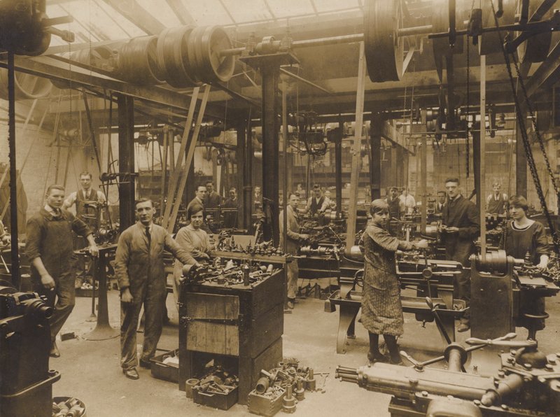 Oidentifierat engelskt ingenjörsarbete, tidigt 1900-tal (svartvitt foto) av English Photographer