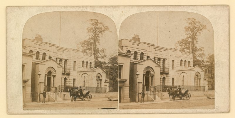 Whitehall Court eller Yard, Vanbrugh House, revs 1898 av English Photographer