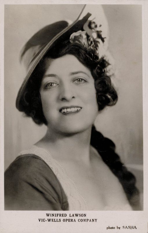Winifred Lawson, Vic-Wells Opera Company (s/v foto) av English Photographer