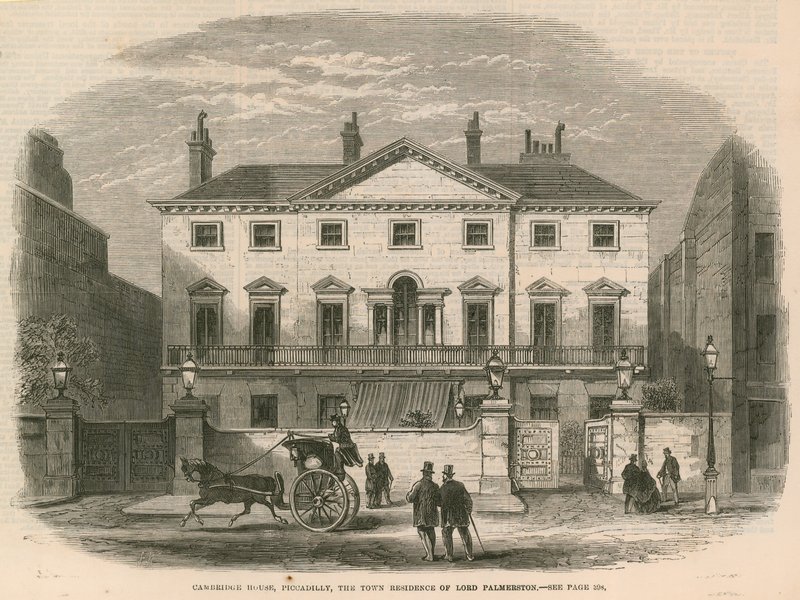 Cambridge House, Piccadilly, London, Lord Palmerstons stadsresidens av English School