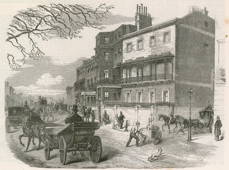 Gloucester House, Piccadilly, London, den sena hertiginnan av Gloucesters residens av English School