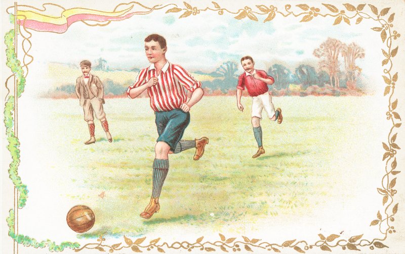 Vykort med män som spelar fotboll av English School