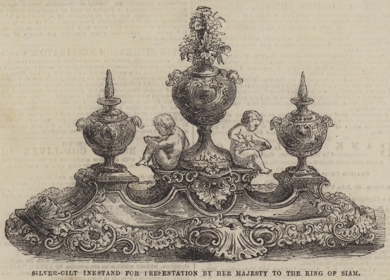 Silverförgyllt bläckställ för presentation av Hennes Majestät till kungen av Siam (gravyr) av English School