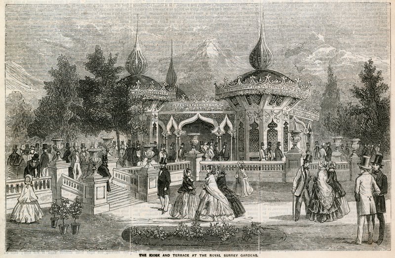 Kiosken och terrassen vid Royal Surrey Gardens av English School