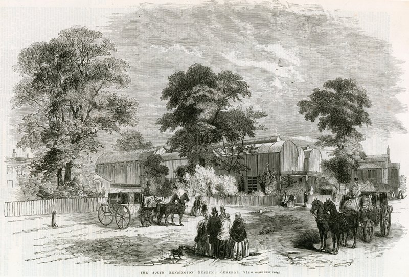 South Kensington Museum. Brompton pannor av English School