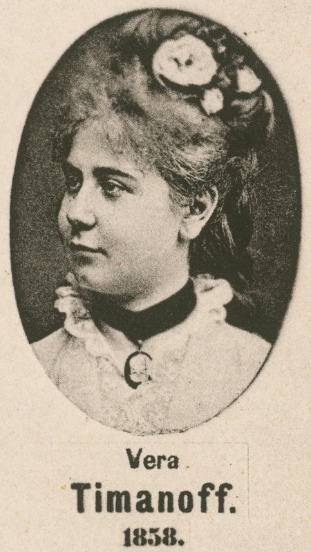 Vera Timanoff (gravyr) av English School